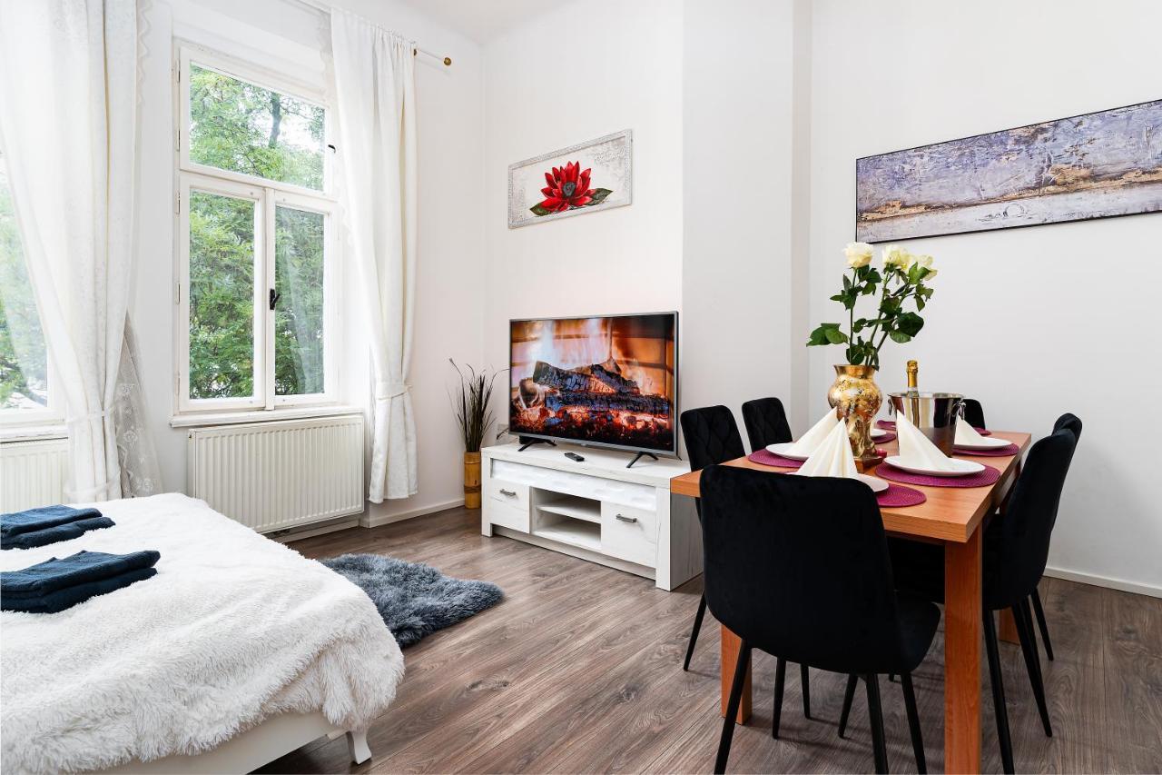 Emperors Elegance Suite Prag Dış mekan fotoğraf