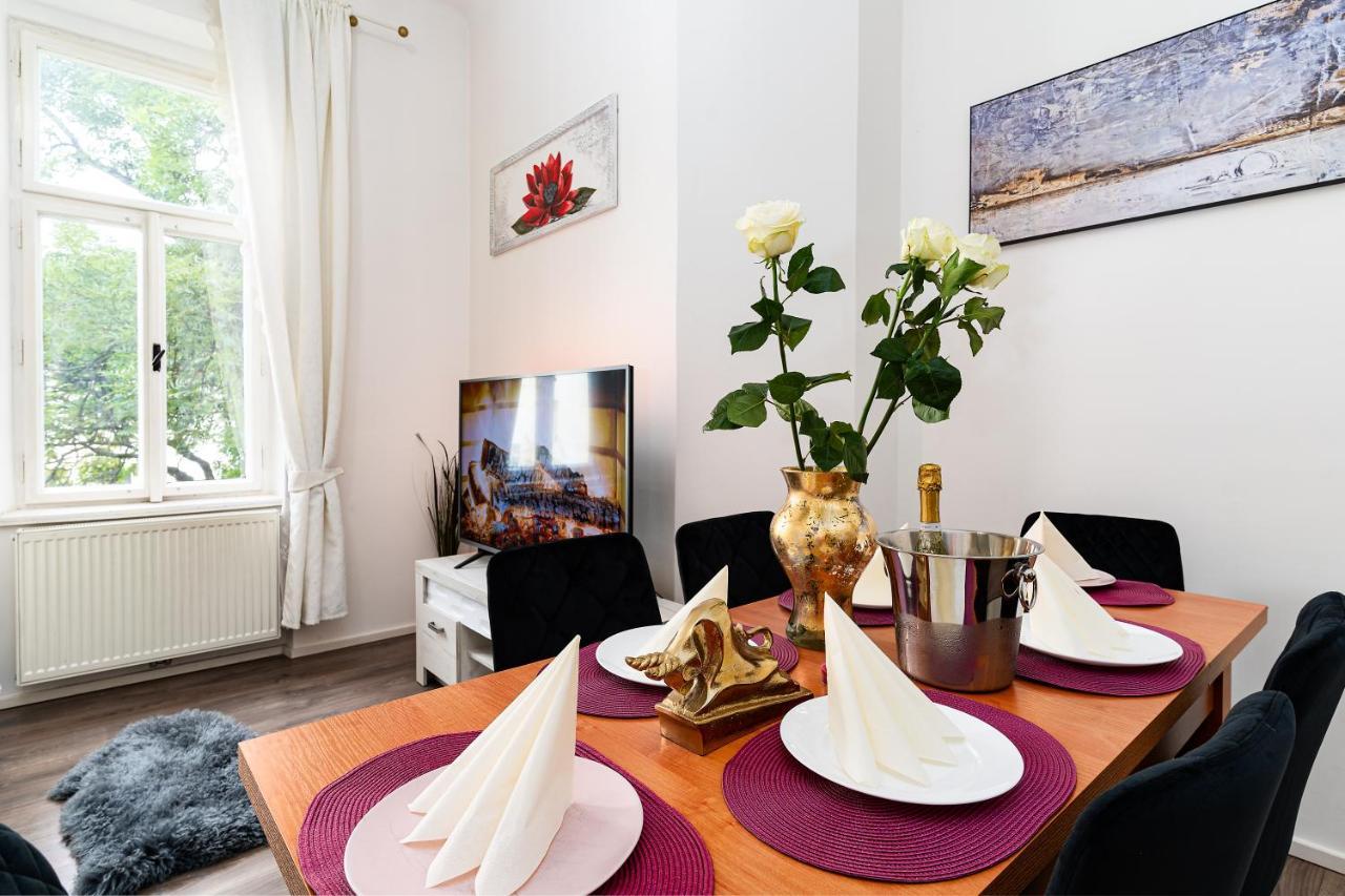 Emperors Elegance Suite Prag Dış mekan fotoğraf
