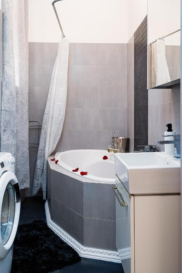 Emperors Elegance Suite Prag Dış mekan fotoğraf